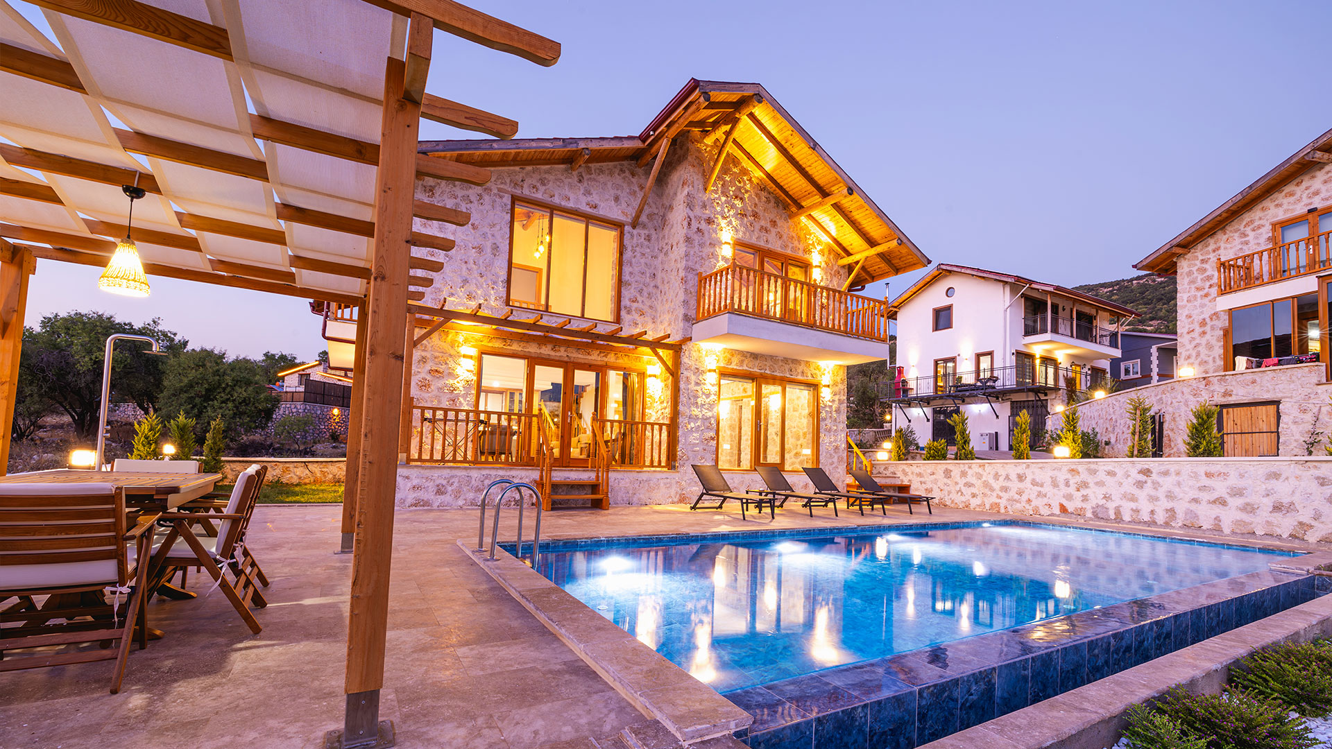 Lüks Villa, Otel & Gayrimenkul Tanıtım Filmi ve Fotoğrafçılığı